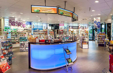 apothekenbau_apotheke-skyline-plaza-ffm_1442930762.jpg