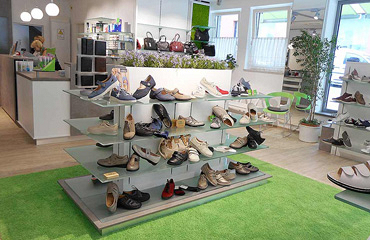 weitere-branchen-schuhgeschaeft-bloss-goeppingen_1443021931.jpg
